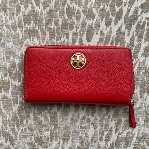 Tory Burch Zip Around Wallet